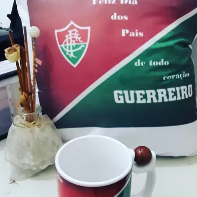 Kit 3 Almofada e Caneca + Bolinha Futebol na Alça  Porcelana